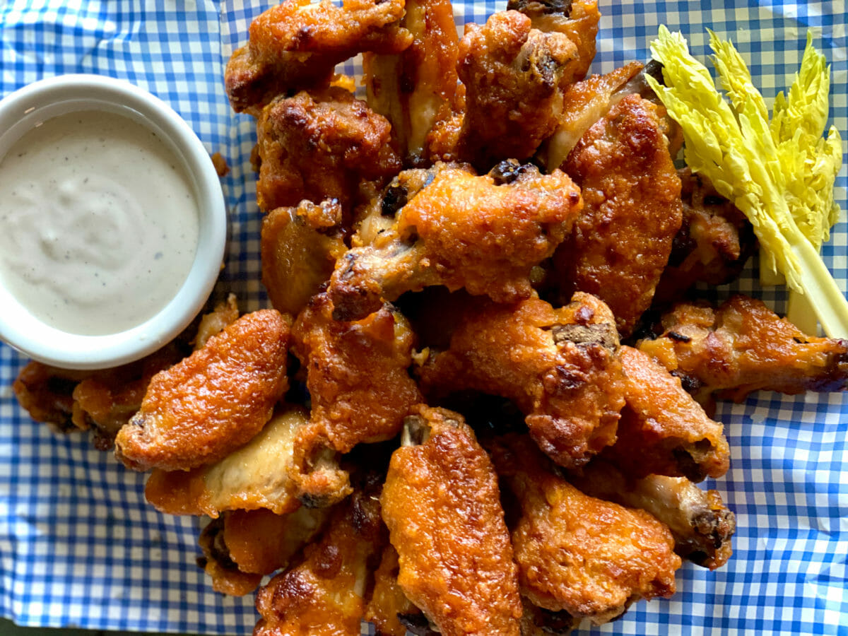Spicy Marinated Chicken Wings with Creamy BBQ Dipping Sauce